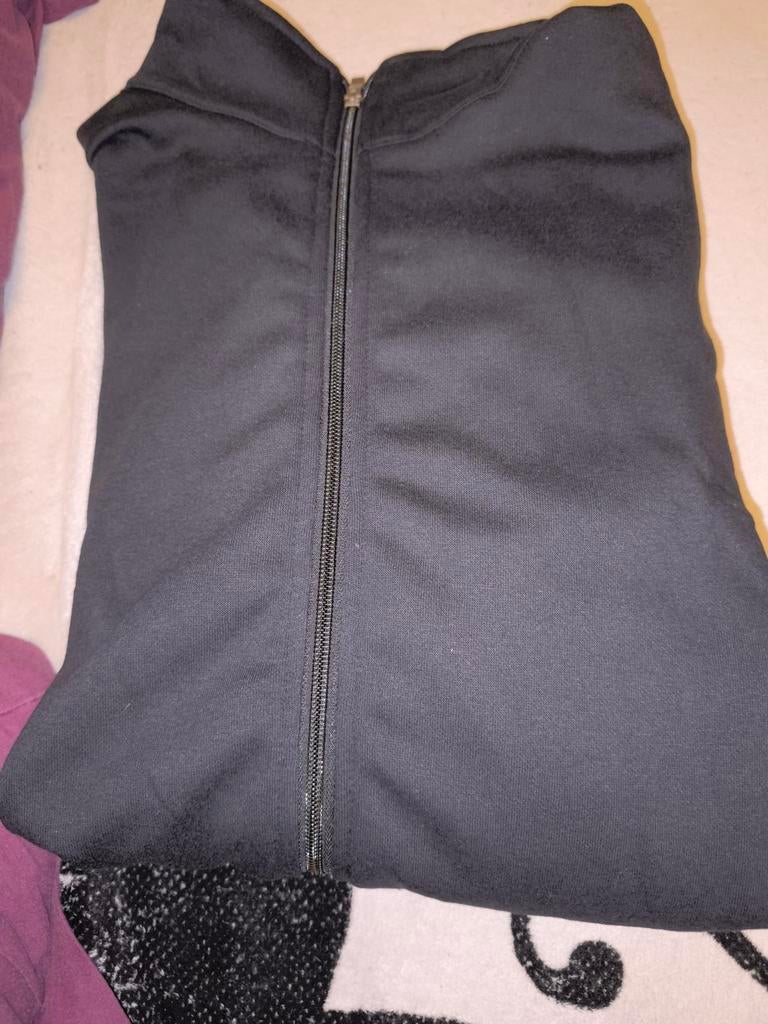 Veste training, Enlèvement