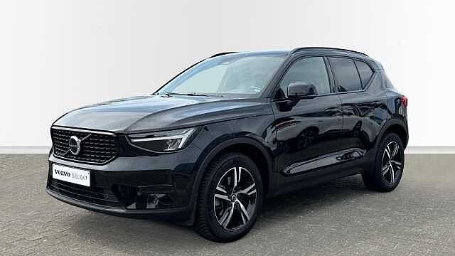 Volvo XC40 Plus Dark B3 Mild hybride Benzine | Adapt Cruise, Autos, Volvo, Achat, Euro 6, https://public.car-pass.be/vhr/29f767fd-7f54-41b9-ba15-376b998f4fb9