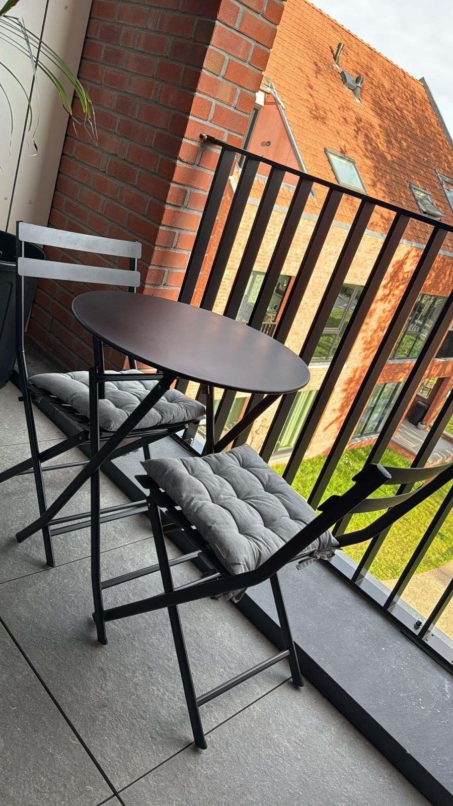 Tafel 2  stoeltjes afhalen in Deerlijk of Sleidinge, Ophalen of Verzenden