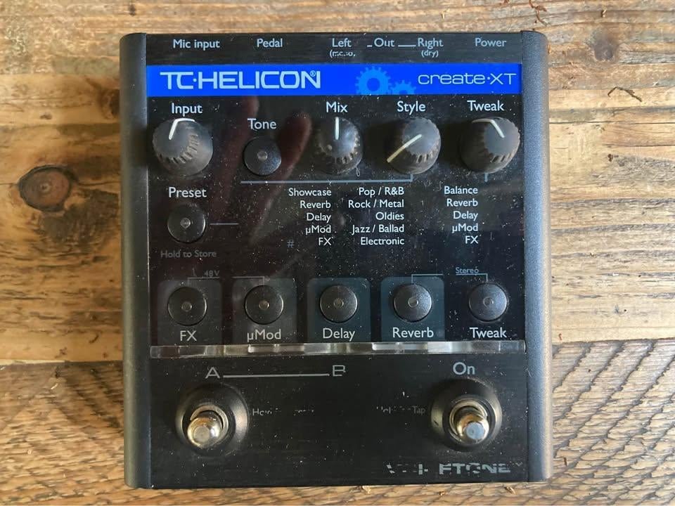 TC Helicon create XT, Musique & Instruments, Effets, Enlèvement ou Envoi, Comme neuf, Multi-effet