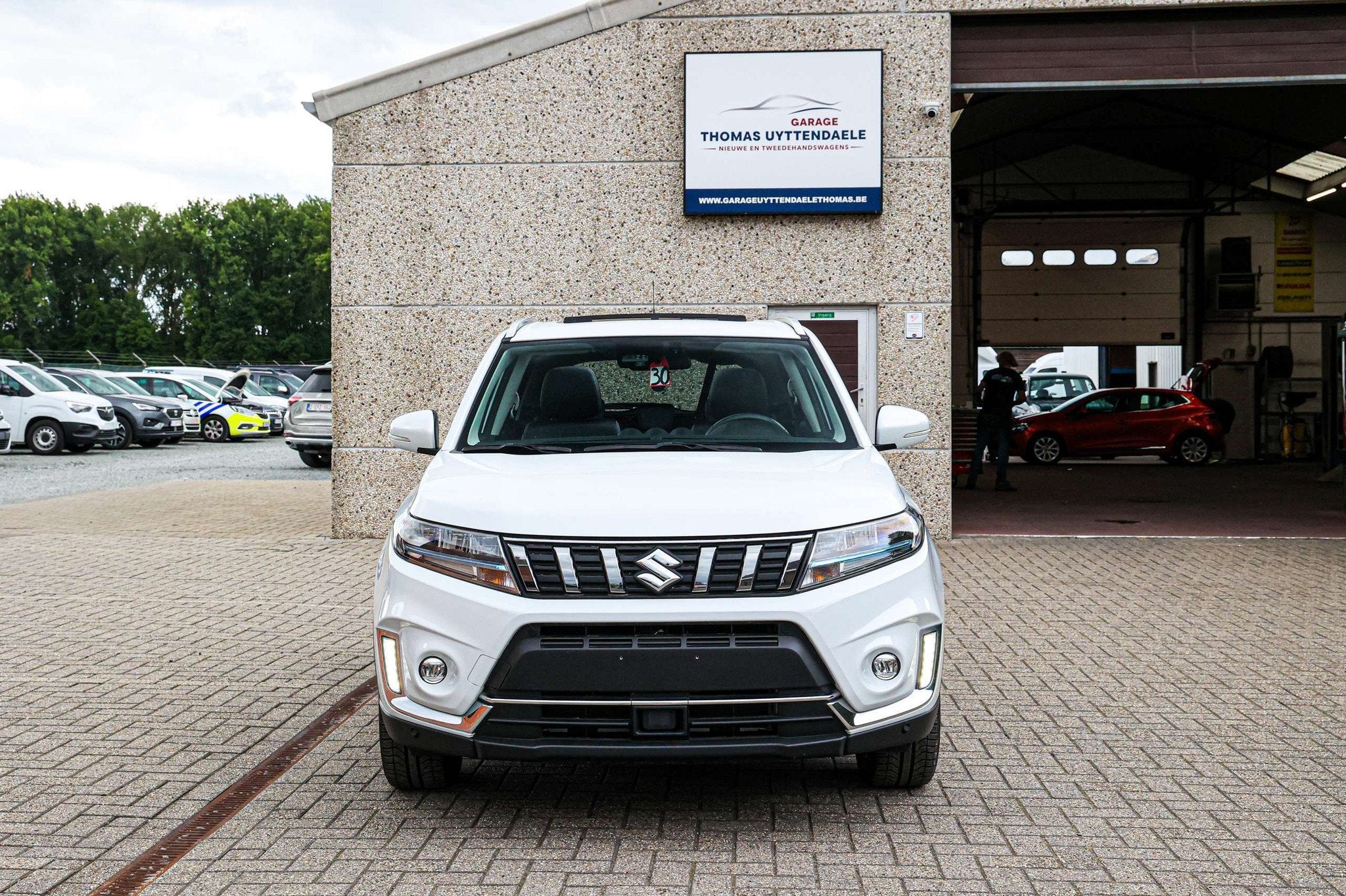 Suzuki Vitara PANO-DAK*AUTOMAAT*ACHTERRUITRIJCAMERA*NAVIGATI, Auto's, Suzuki, 75 kW, Gebruikt, Alcantara, Wit