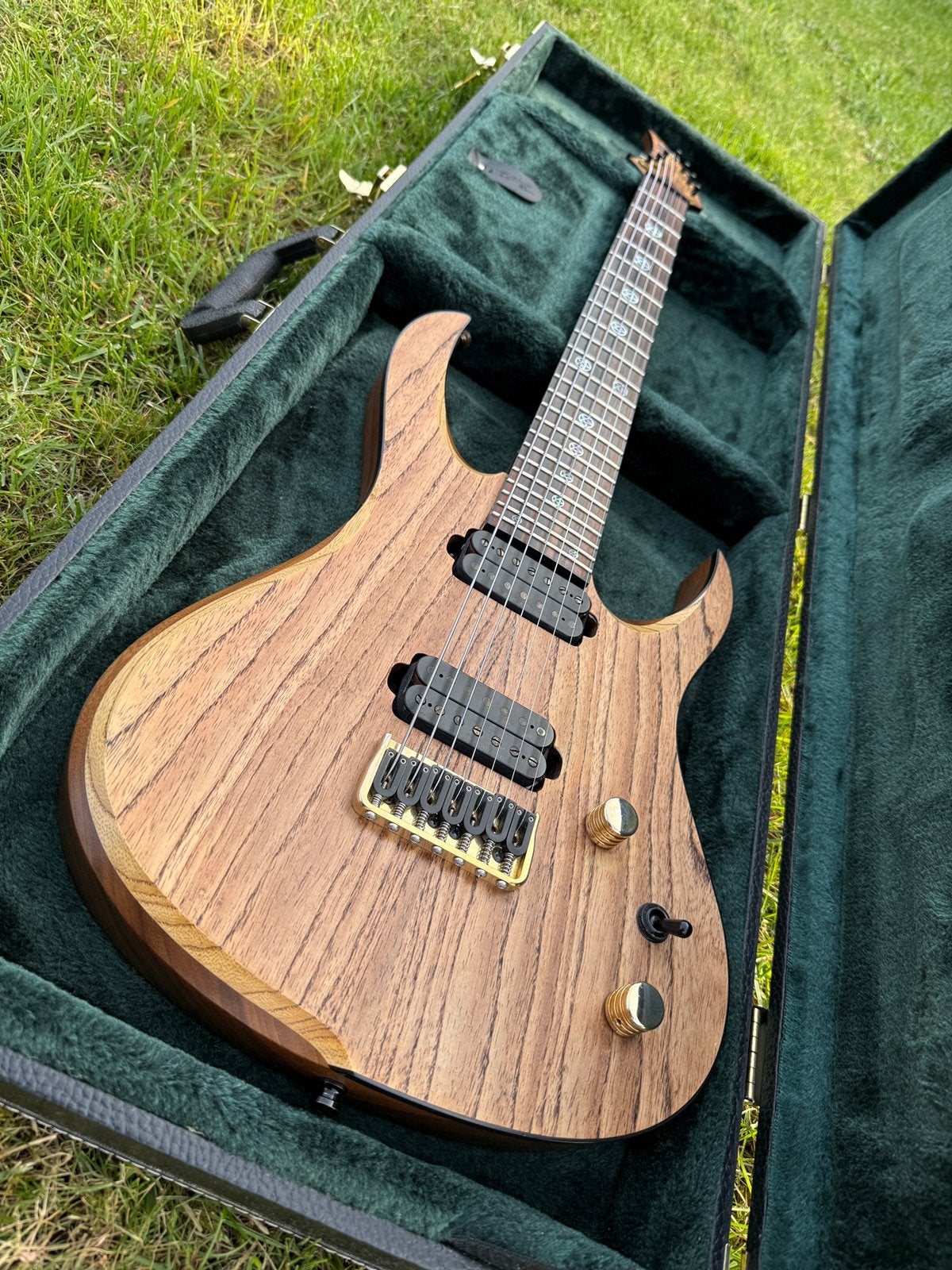 RAN guitars Crusher 7, Musique & Instruments, Instruments à corde | Guitares | Basses, Comme neuf, Enlèvement ou Envoi