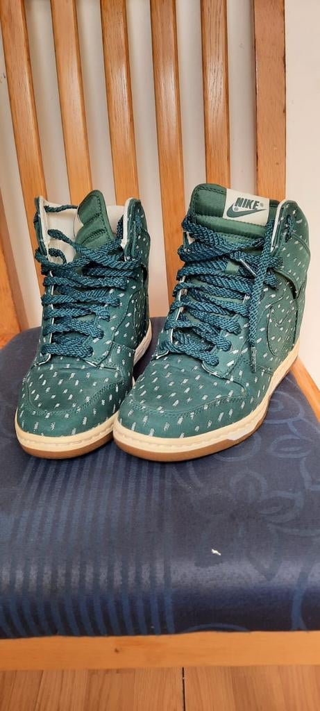 A vendre baskets Nike Haute femmes taille 39a, Enlèvement ou Envoi