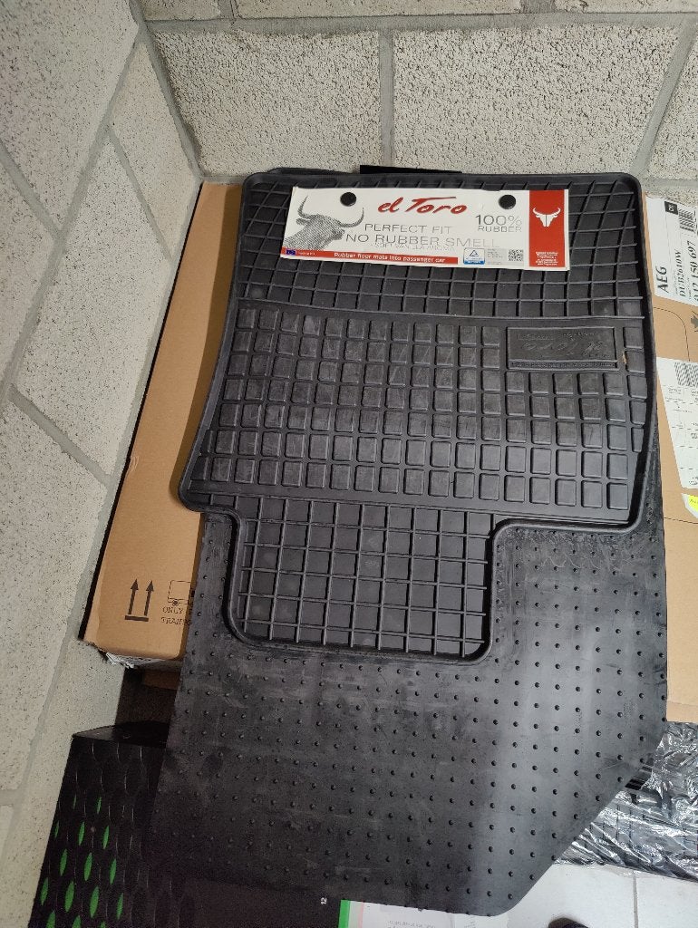 Kit de tapis en caoutchouc Renault Clio, Enlèvement ou Envoi, Neuf