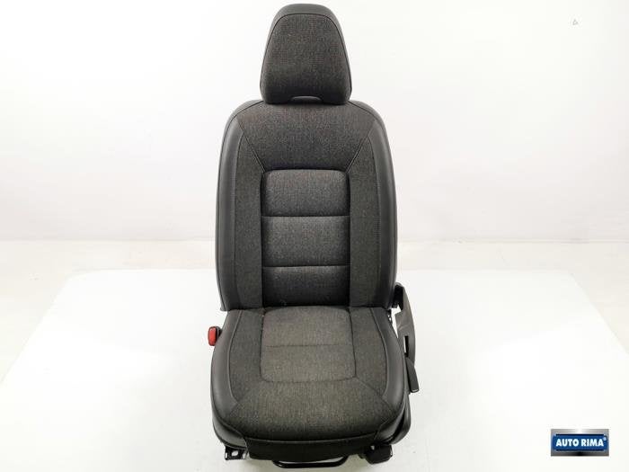 Siège gauche d'un Volvo V70, -, 3 mois de garantie, -, -