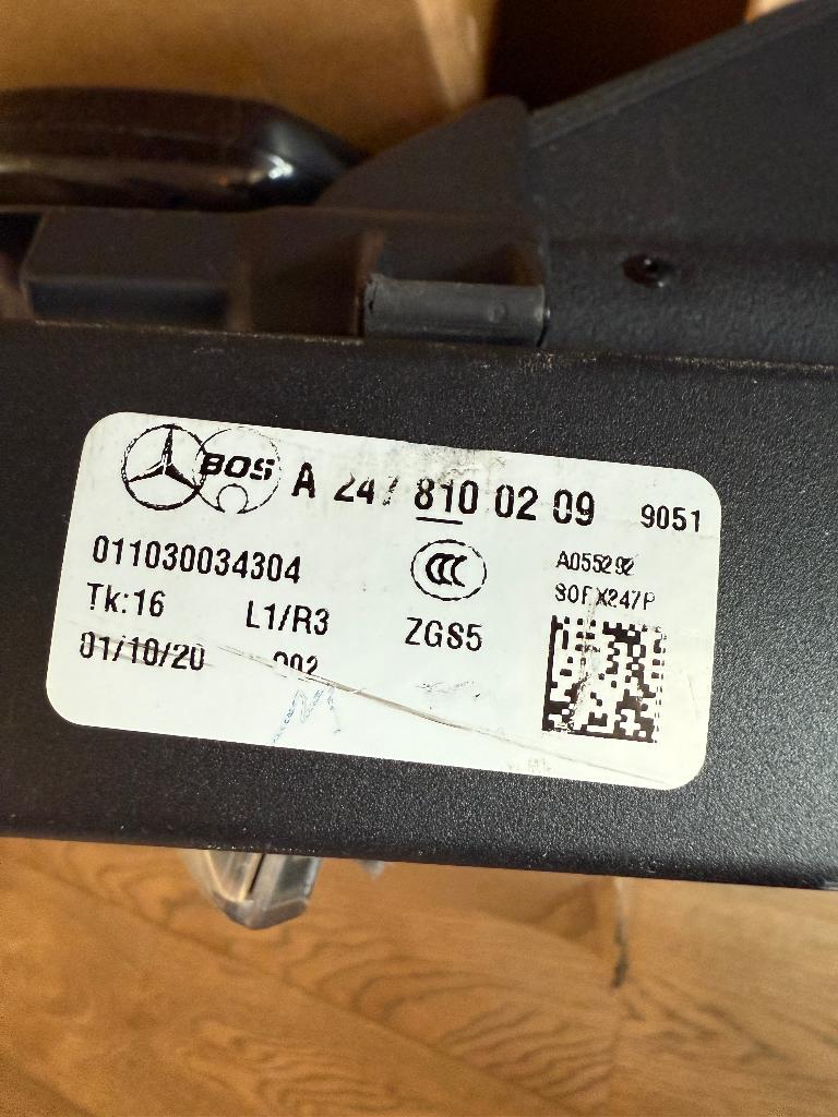 Originele Mercedes bagagehoes/achterplank A2448100209, Ophalen, Gebruikt, Mercedes-Benz