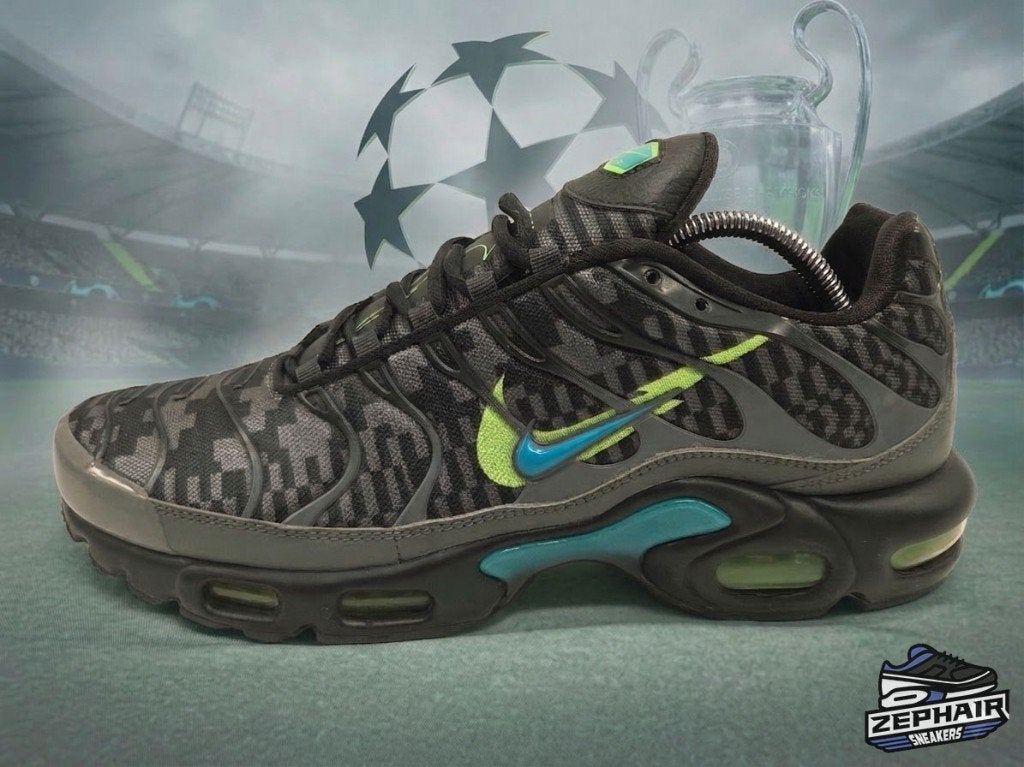 Nike Air Max Plus TN 'Champions League' EU45 2021, Kleding | Heren, Schoenen, Zwart, Nike, Ophalen of Verzenden, Sneakers