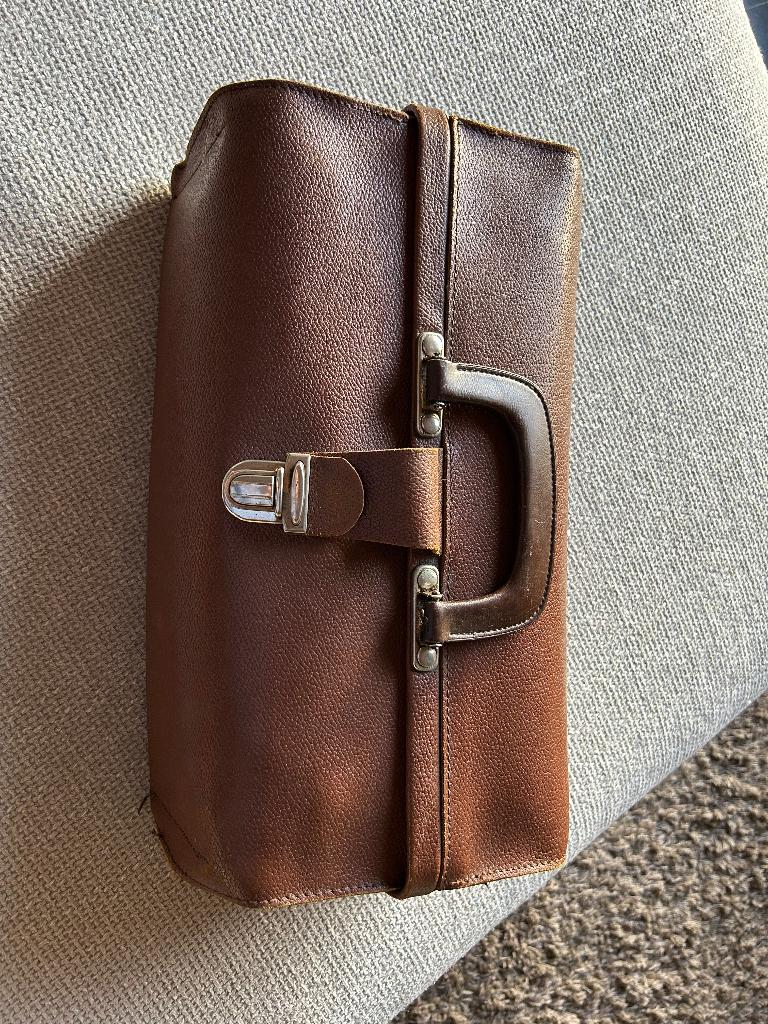 Vintage dokterstas, Handtassen en Accessoires, Koffers, Ophalen of Verzenden, Gebruikt, Leer