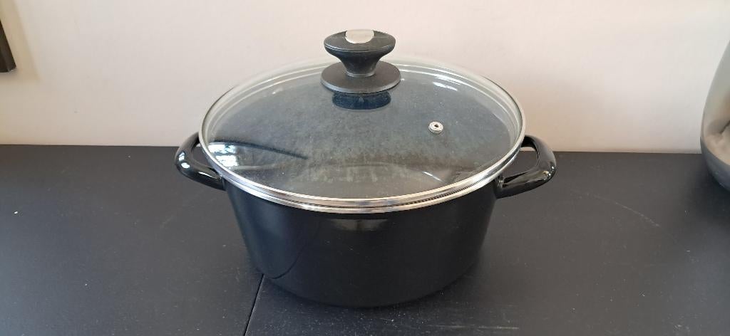 zwarte kookpot met glazen deksel, Ophalen, Gebruikt