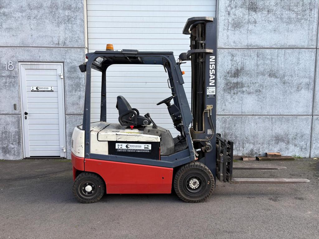 Heftruck Nissan 2,5 ton elektrisch, Articles professionnels, Agriculture | Aliments pour bétail, Enlèvement ou Envoi