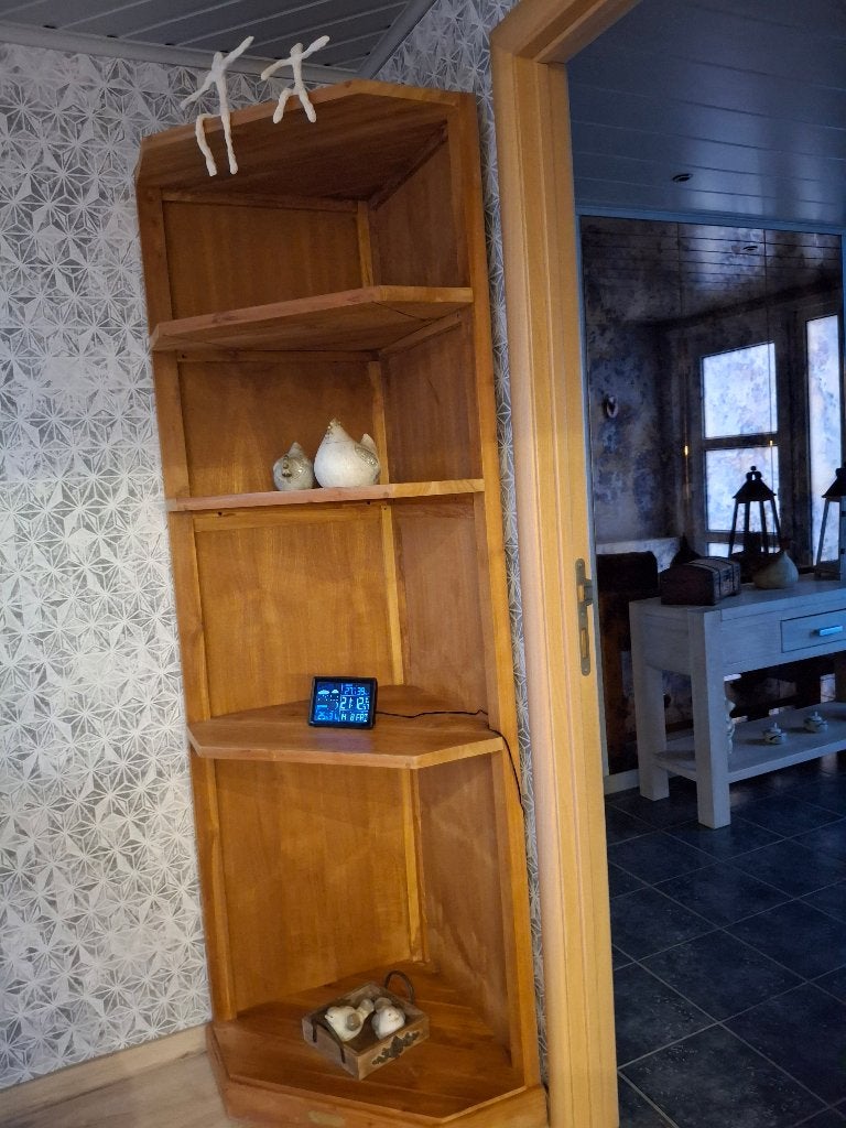 Hoekkast in teak , hoogte 2 meter , breedte  84 cm., Huis en Inrichting, Ophalen, Zo goed als nieuw