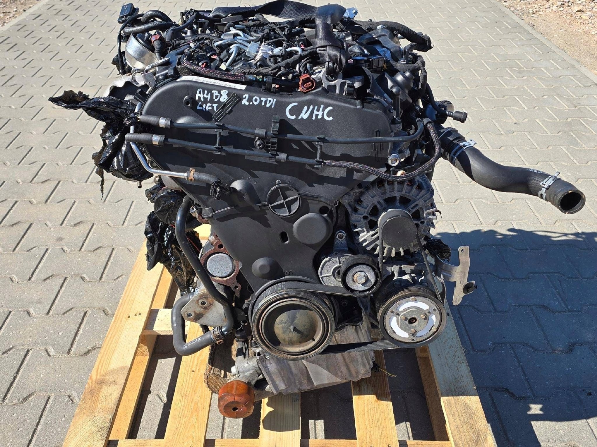 Moteur CNHC Nu A5 Q5 AUDI A4, Envoi, Utilisé, Skoda