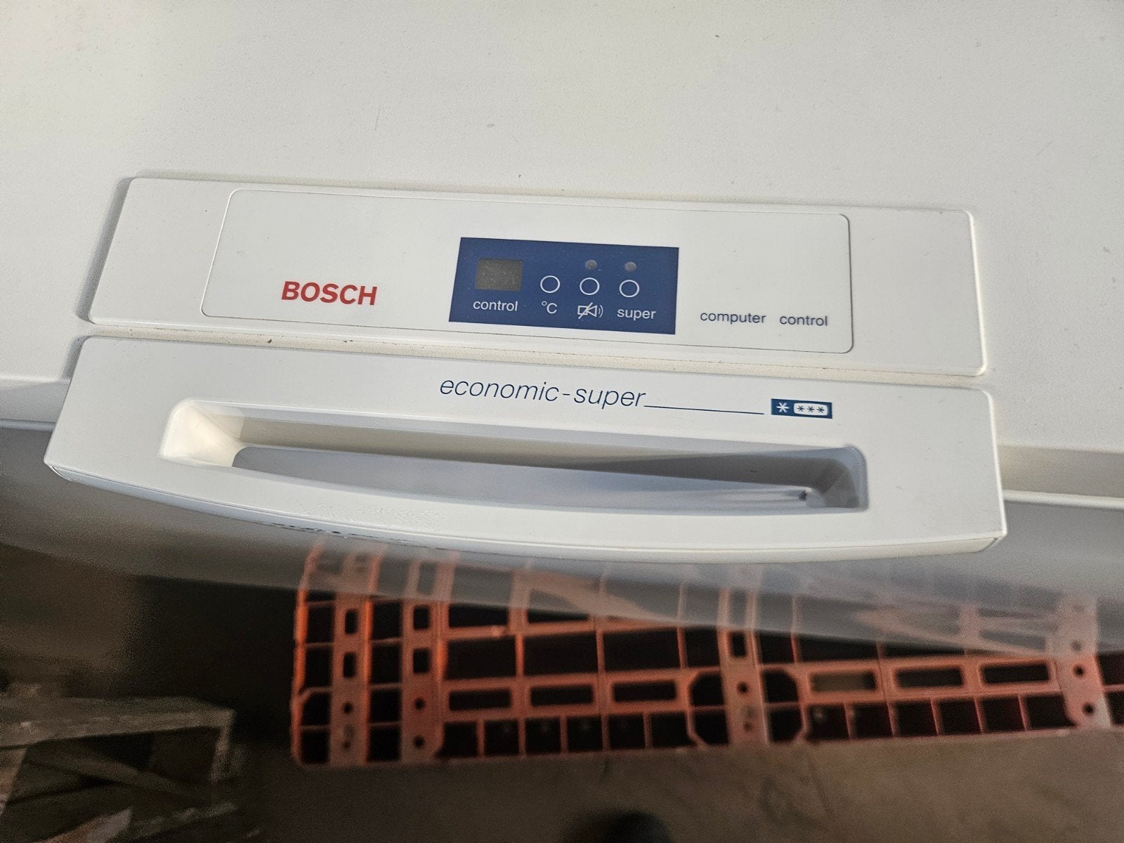 vriezer kist bosch, Elektronische apparatuur, Vriezers en Diepvrieskisten, Ophalen, Vrieskist, Gebruikt, Minder dan 85 cm