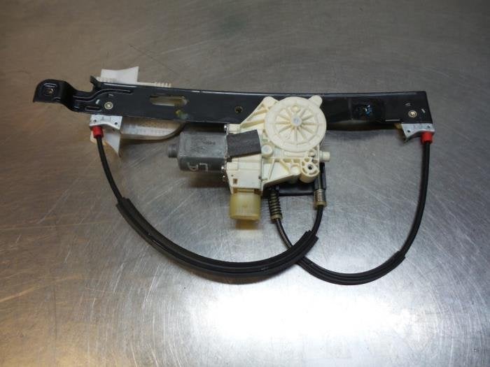Mécanique vitre 4portes arrière gauche d'un Ford Mondeo (M, -, 3 mois de garantie, -, -