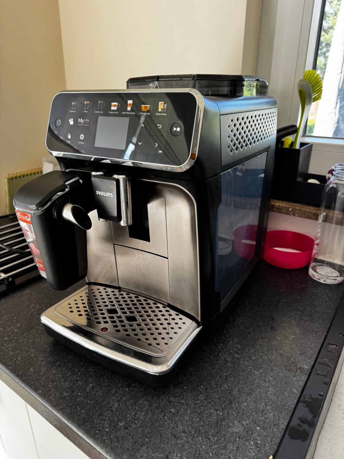 Philips latte go 5500, Enlèvement, Comme neuf