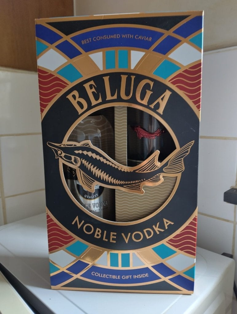 Vodka Beluga haut de gamme, Neuf, Autres régions, Pleine, Enlèvement