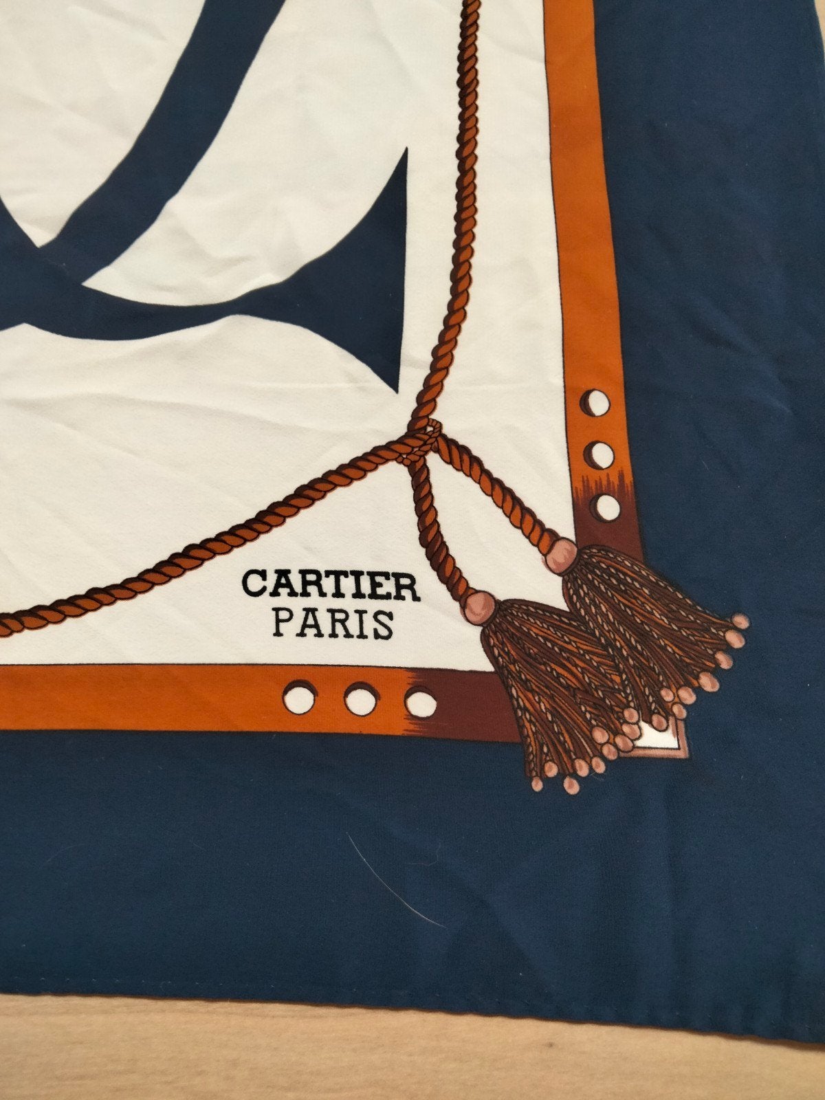 Mooie zijden sjaal.Cartier.Paris., Kleding | Dames, Mutsen, Sjaals en Handschoenen, Ophalen of Verzenden, Sjaal