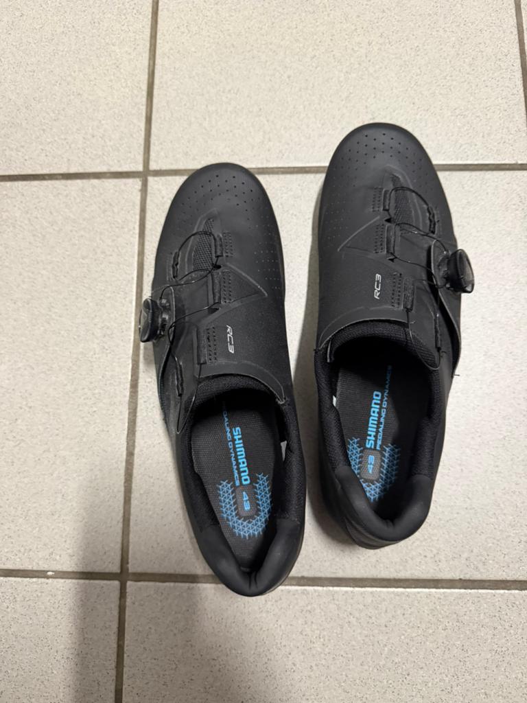 Shimano RC3 cycling shoes - BOA lock - Maat 43, Ophalen, Zo goed als nieuw, Sportschoenen, Zwart