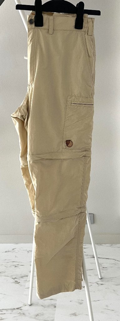 Wandelbrroek/trekkingbroek/afritsbroek Fjällraven heren., Maat 48/50 (M), Beige, Wandelen of Outdoor, Ophalen of Verzenden