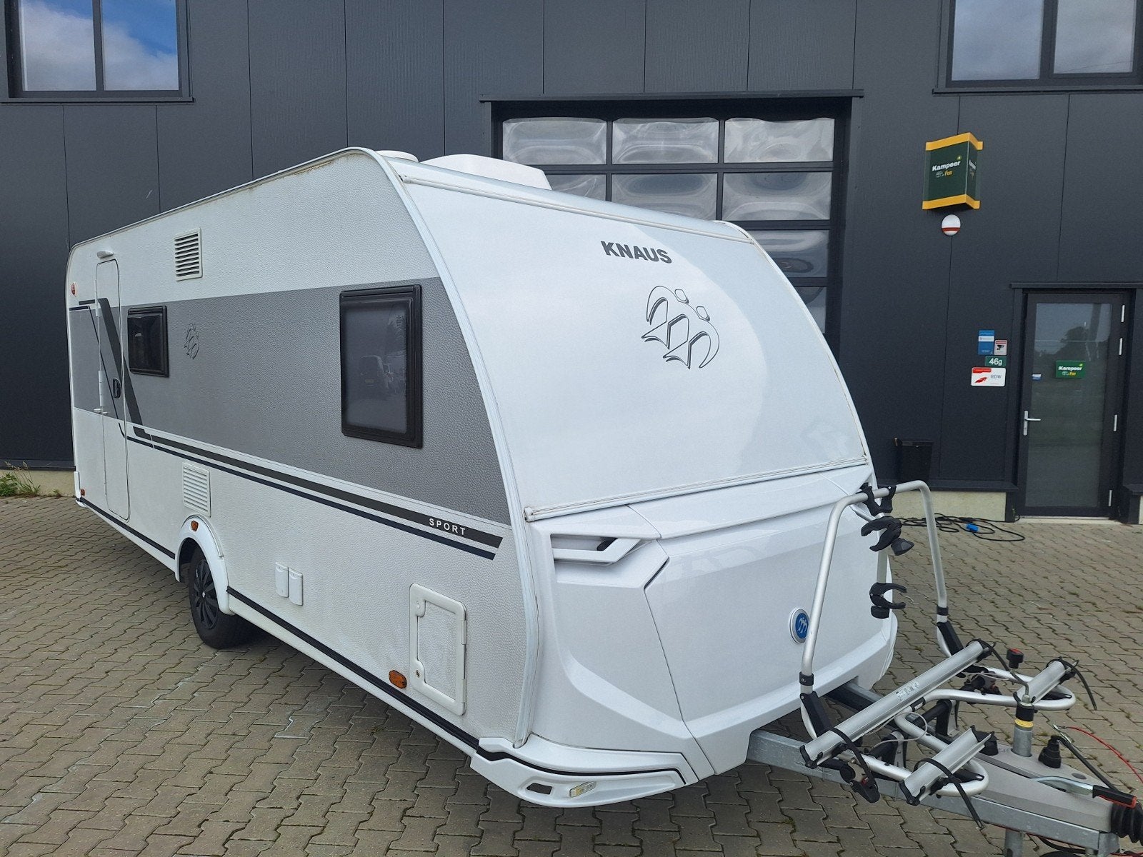 Caravane Knaus Sport avec lits superposés 2022 - Tente clima, Lits superposés, Knaus, Particulier, Réfrigérateur