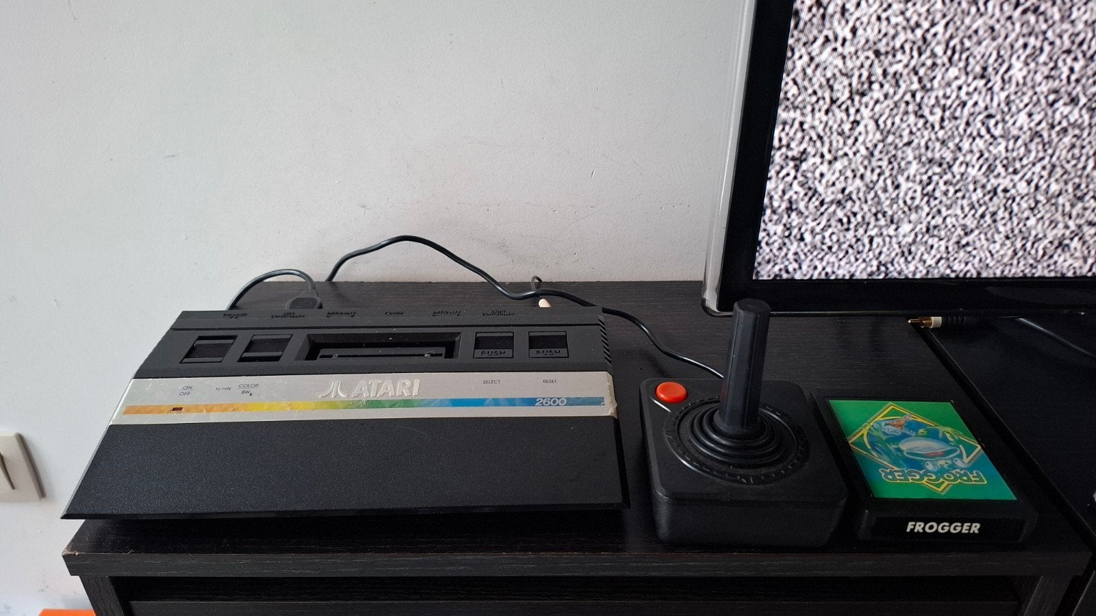Atari 2600 jr en très bonne état avec un jeu, Consoles de jeu & Jeux vidéo, Consoles de jeu | Atari, Enlèvement ou Envoi, Atari 2600