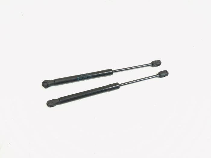 Amortisseur kit capot moteur d'un Audi A6, -, 3 mois de garantie, Audi, Utilisé
