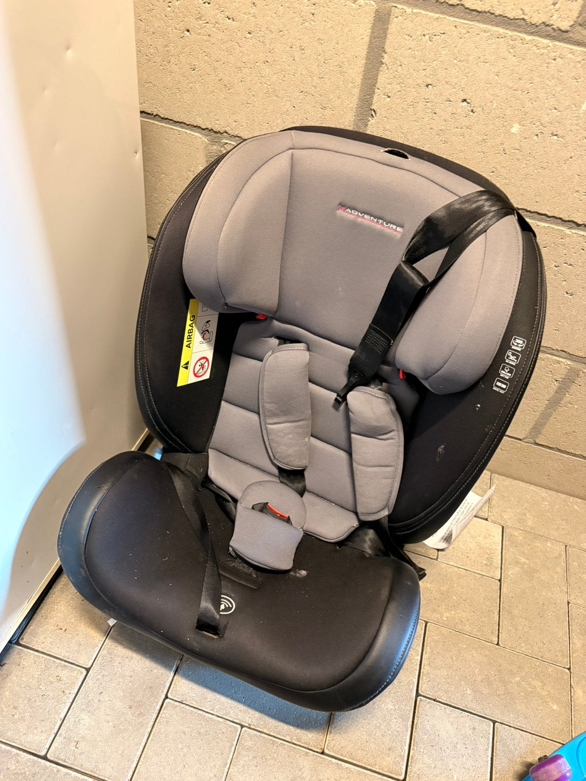 Siège auto pour enfant XAdventure, Enfants & Bébés, Sièges auto, 0 à 18 kg, Mode veille, Comme neuf, Enlèvement