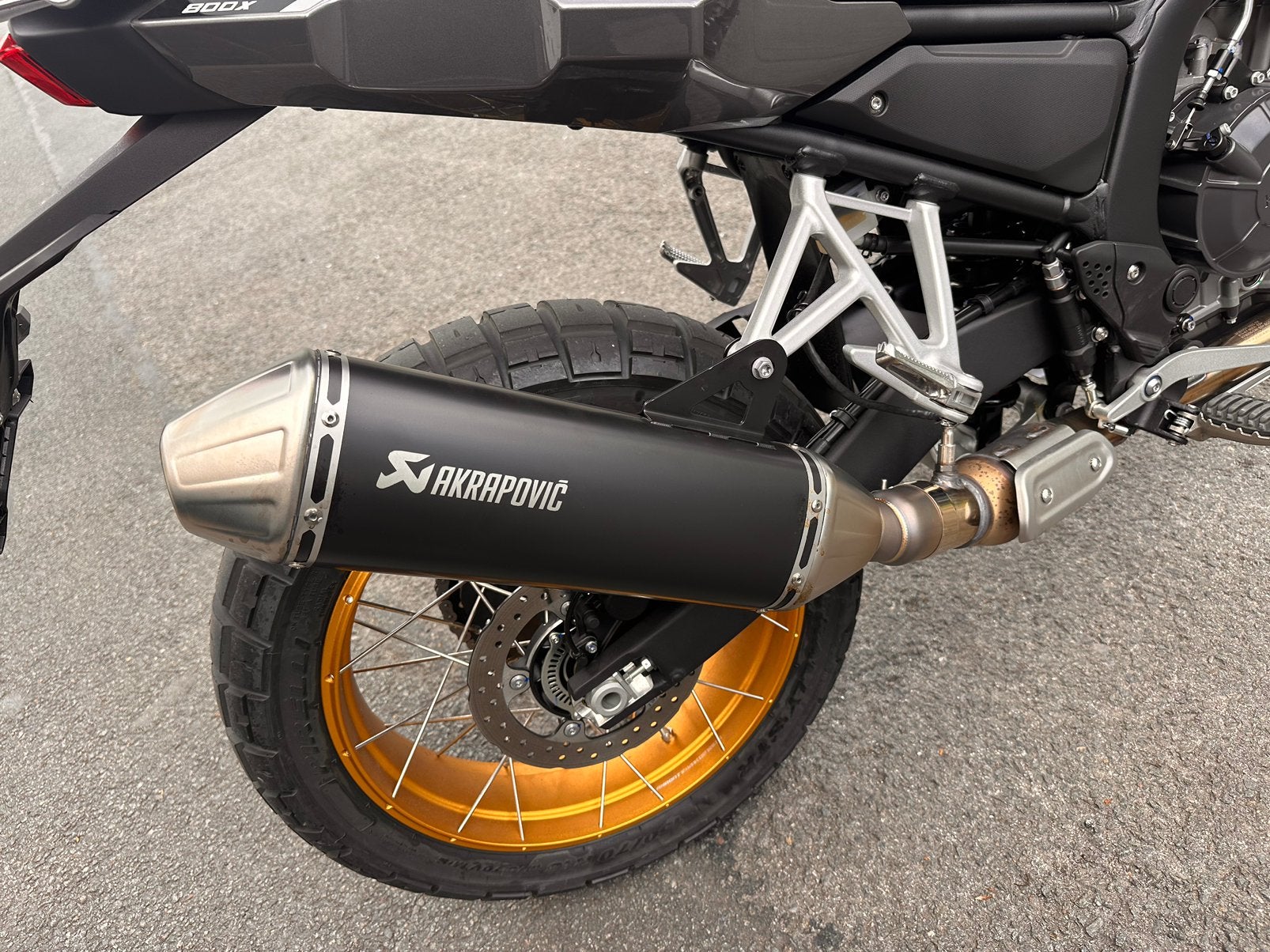 Échappement Silencieux Akrapovic KOVE 800 x Pro / Rally / GT, Enlèvement ou Envoi