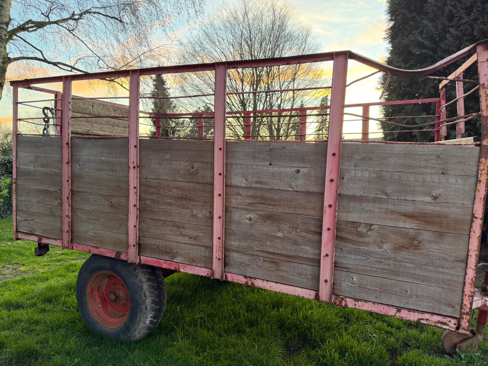 Remorque. Betaillere tracteur, Enlèvement