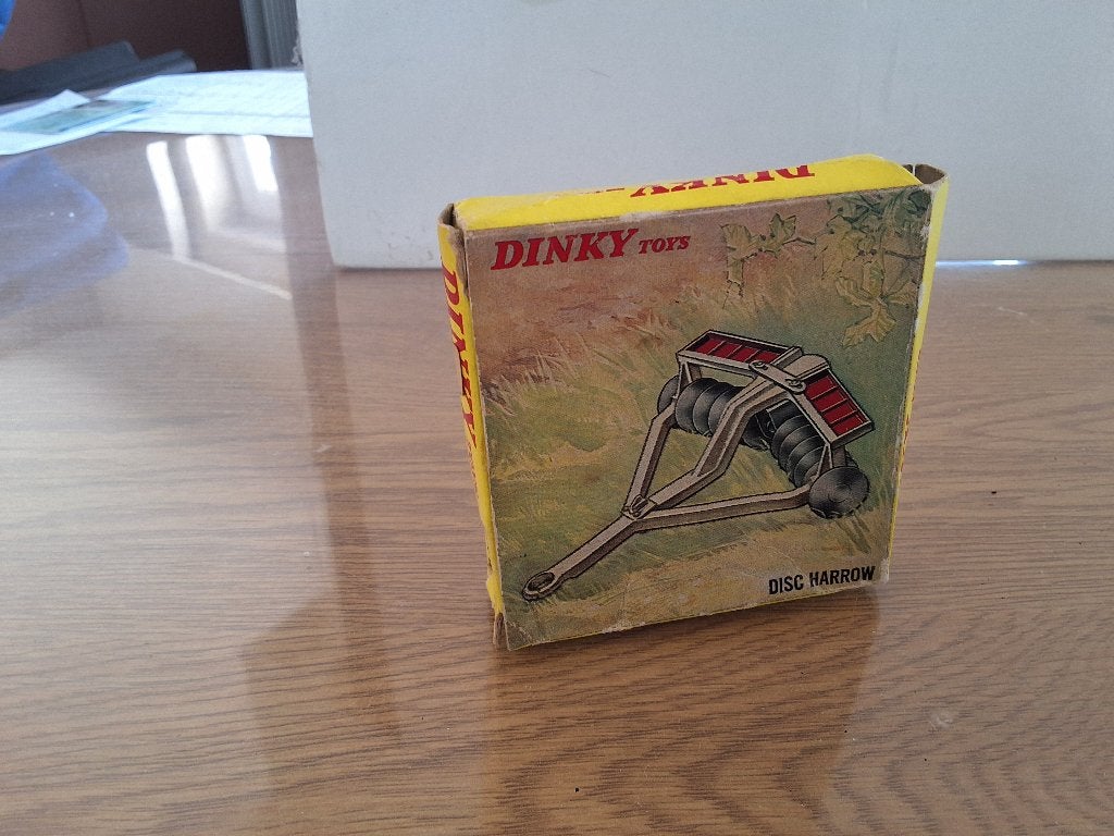 herse à disques dinky-toys 322, Hobby & Loisirs créatifs, Enlèvement ou Envoi, Utilisé, Tracteur et Agriculture, Dinky Toys