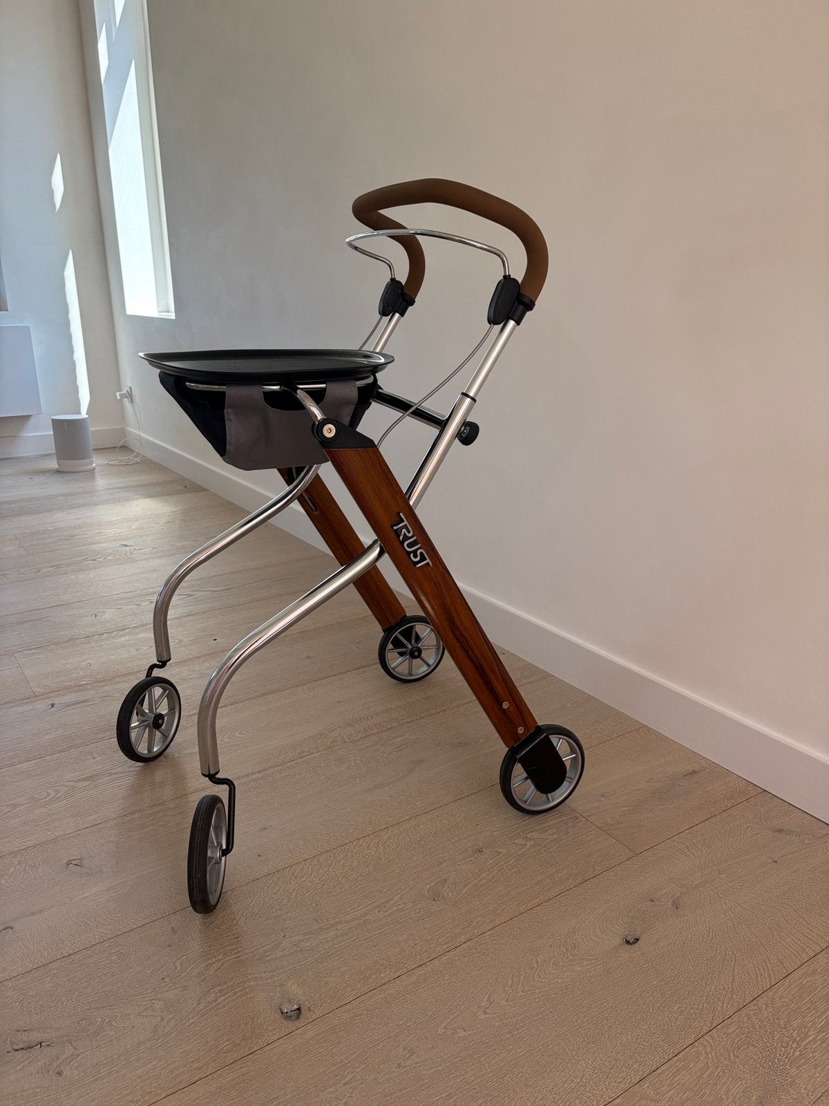 Rollator Trust Let’s Go Indoor, Diversen, Rollators, Ophalen, Lichtgewicht, Zo goed als nieuw