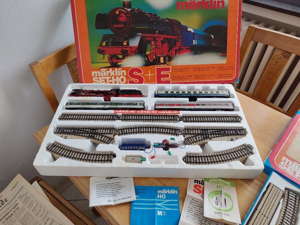 Lot Märklin HO Coffrets S+E et T1 + loco3087 + accessoires, Enlèvement, Utilisé, Set de Trains, Märklin