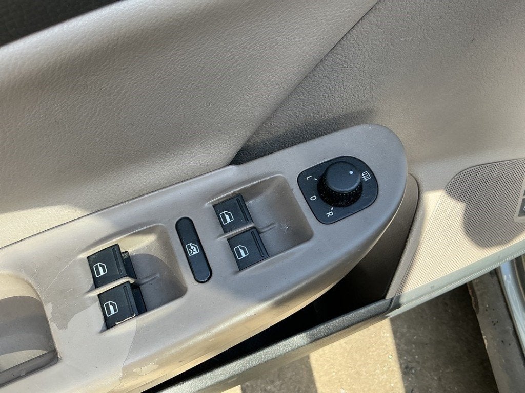 COMMUTATEUR VITRES ELECTRIQUES Passat Variant (3C5), Volkswagen, Volkswagen AG, Utilisé, Kundenbetreuung@volkswagen.de
