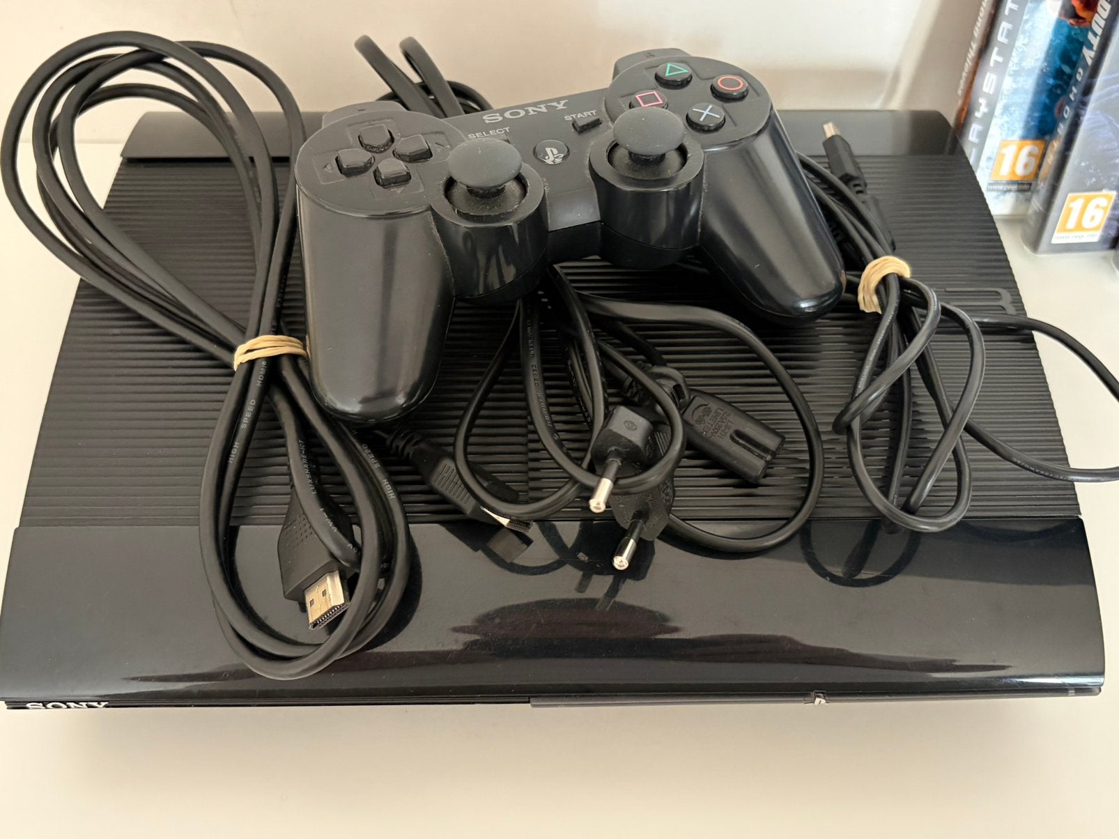 Pack PS3 Super Slim, Enlèvement ou Envoi, Comme neuf