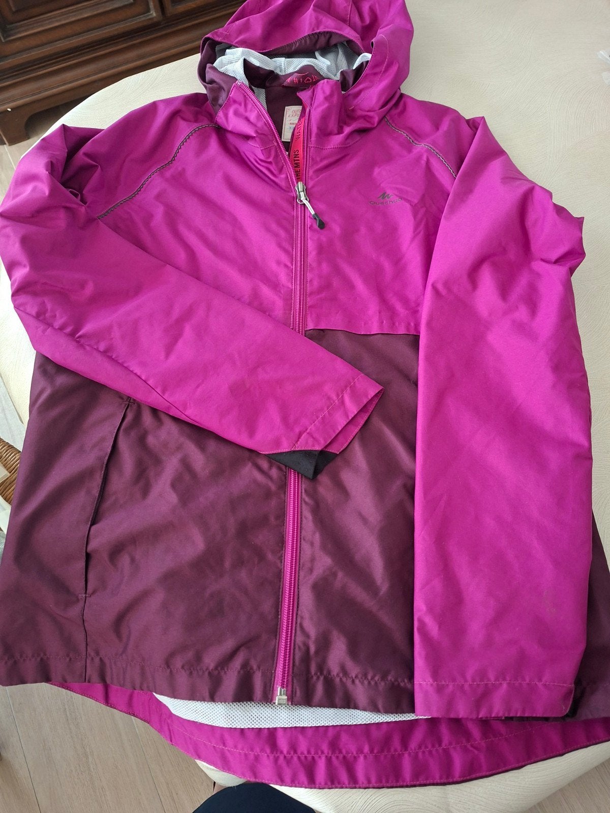 regenjas quechua, Enfants & Bébés, Enlèvement ou Envoi, Comme neuf, Quechua, Decathlon, Fille