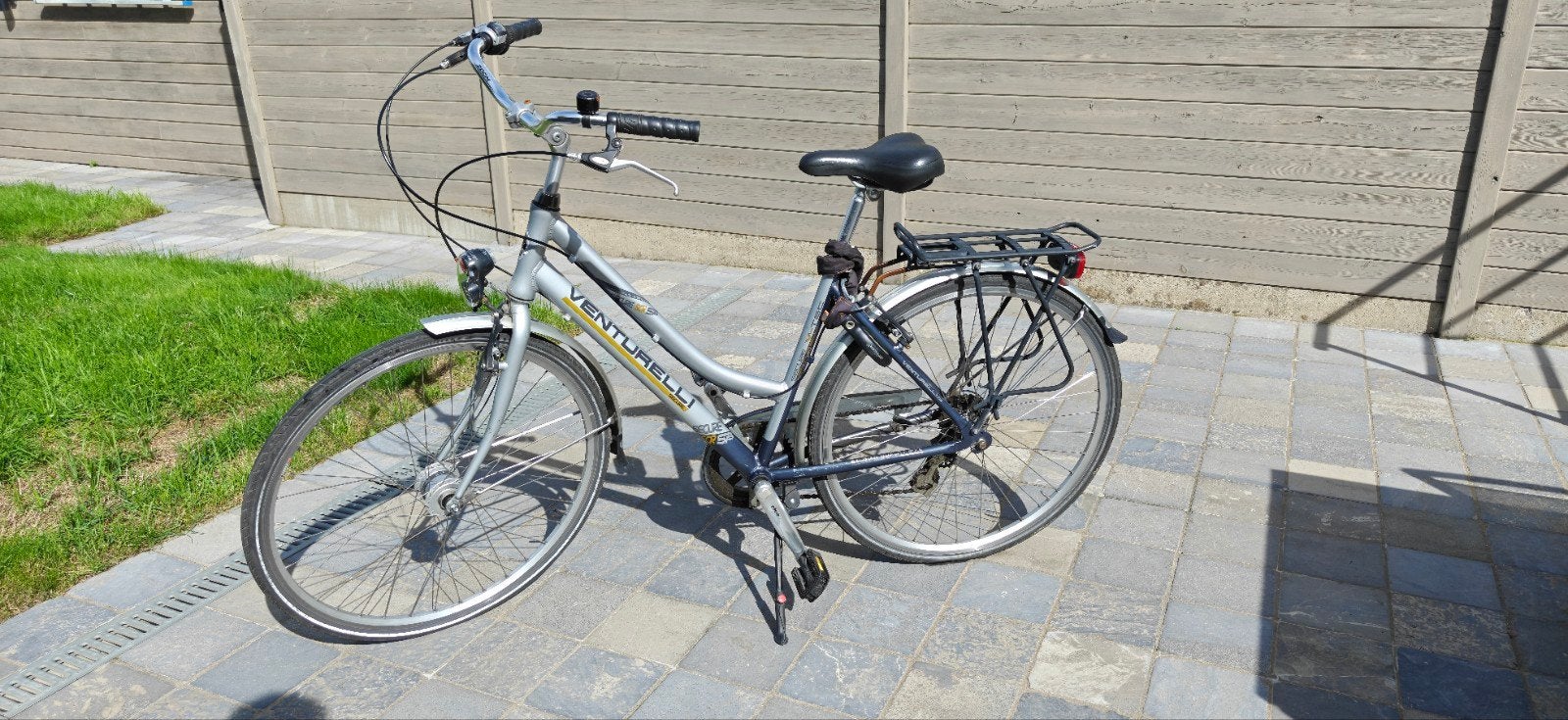 Vélo Venturelli pour femmes - confortable et richement équip, Enlèvement, Utilisé, Moins de 10 vitesses, Frein sur jante