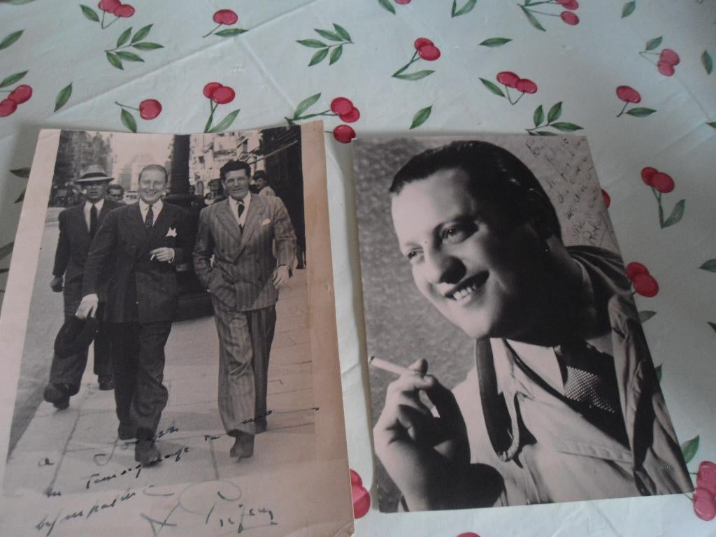 2 Anciennes Photos Originales dédicacées Charles Trenet, Enlèvement ou Envoi