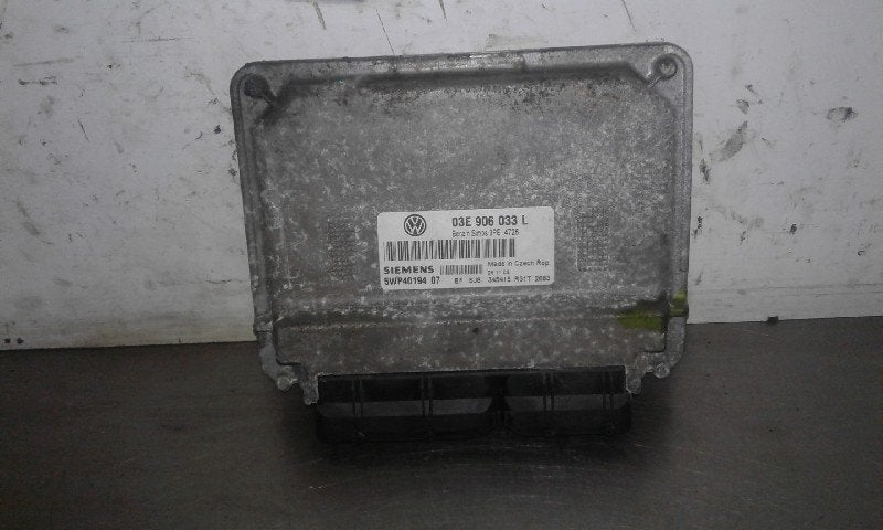 COMPUTER MOTOR Polo IV (9N1 / 2/3) (|03E906033L|), Auto-onderdelen, Elektronica en Kabels, Volkswagen, Gebruikt