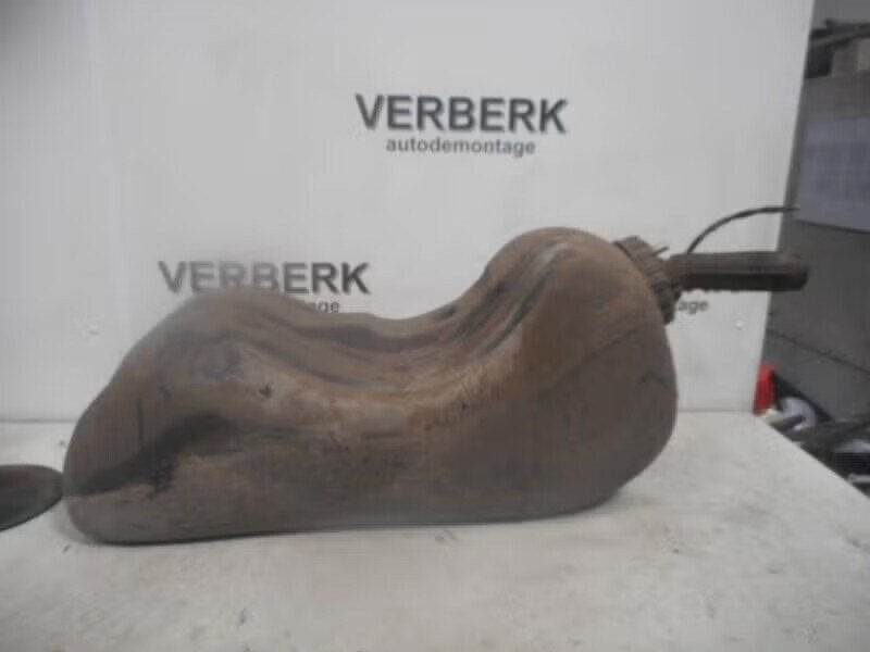 BRANDSTOFTANK Volvo 740 Estate (01-1985/12-1992) (3507095), Gebruikt, Info@volvocars.com, Ophalen of Verzenden, Volvo Car Germany GmbH