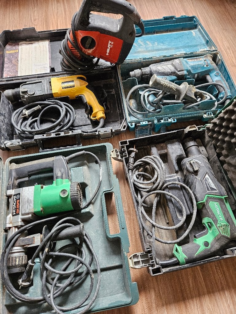 Marteau perforateur Makita Combi version SDS Plus, Bricolage & Construction, 600 watts ou plus, Enlèvement ou Envoi, Comme neuf