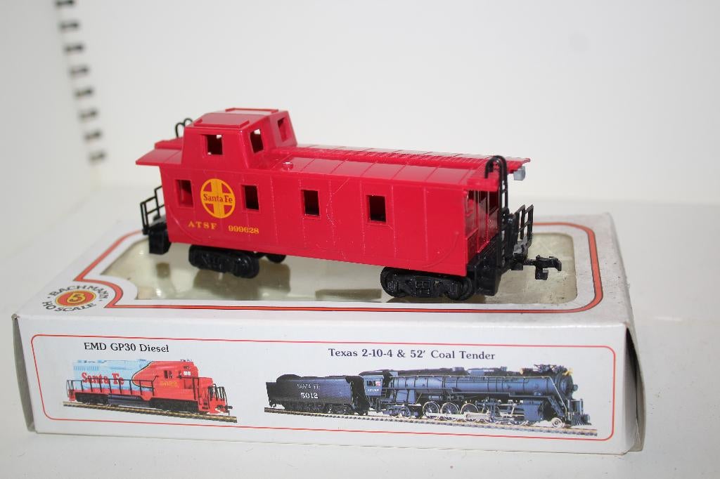 bachmann ho fourgon santa fe atsf 999628, Hobby & Loisirs créatifs, Trains miniatures | HO, Enlèvement ou Envoi, Bachmann, Wagon