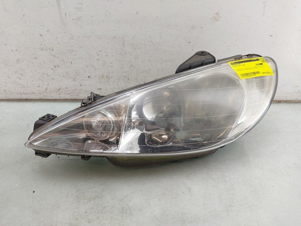 PHARE / OPTIQUE AVANT GAUCHE 206 (2A / C/H/J/S) (|6208A0|), Autos : Pièces & Accessoires, Kontakt-peugeot@peugeot.com, Utilisé