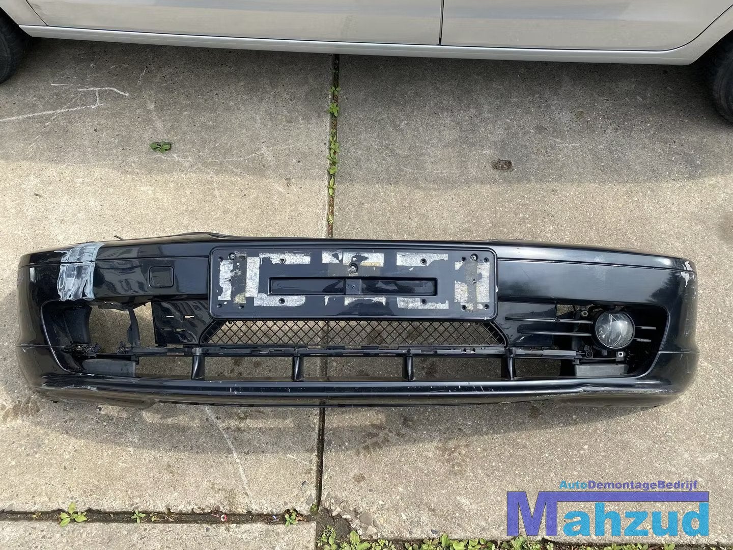 BMW 3 SERIE E46 Voorbumper zwart, Petuelring 130
80788  Munich, DE, Gebruikt, Voor, Info@bmw.de