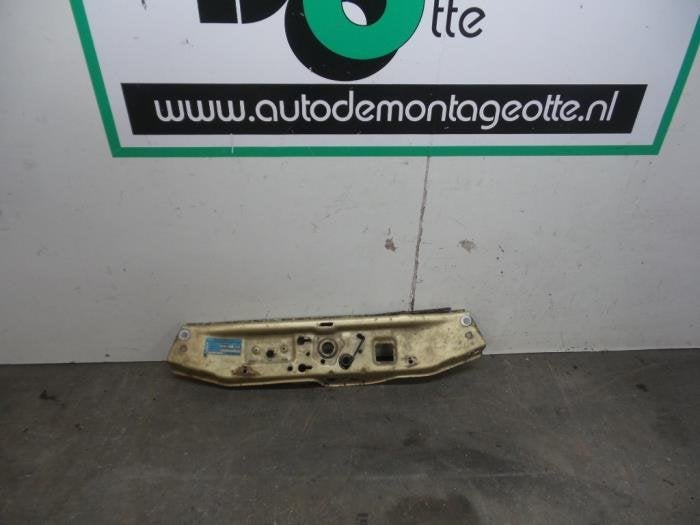 Plaque de serrure avant d'un Opel Astra (Astra H 04-) (40H), Autos : Pièces & Accessoires, -, Opel, 3 mois de garantie, Utilisé