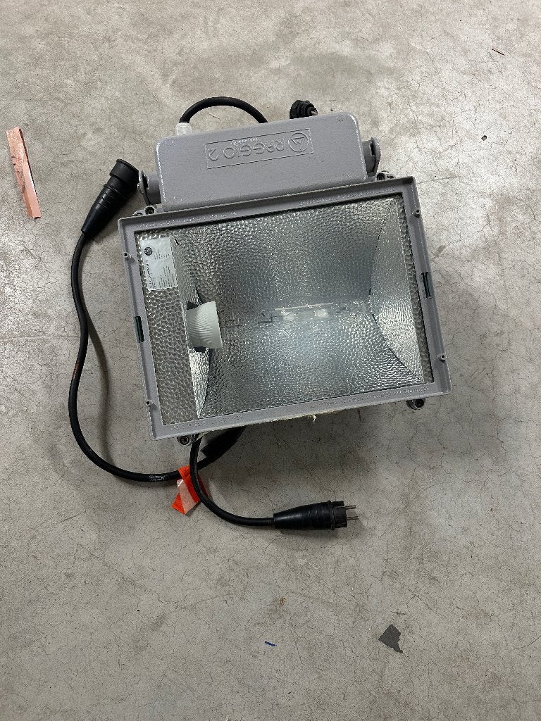 Projecteur (lampe de chantier/projecteur) Mazzini, Bricolage & Construction, Éclairage de chantier, Enlèvement, Utilisé, Lampe avec luminaire