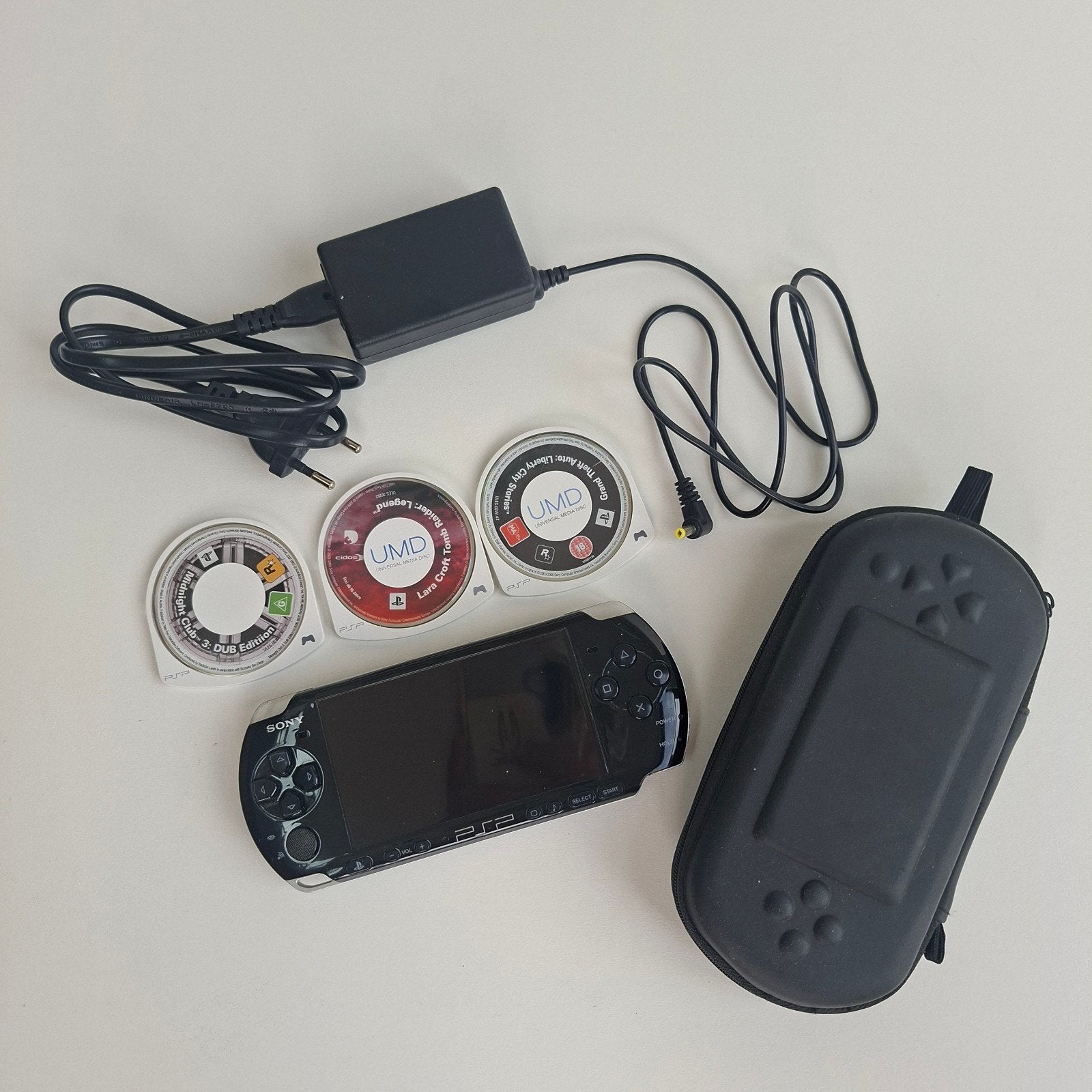 Sony PSP 3004 (Zwart) – Krasvrij! + 3games en toebehoren, Games en Spelcomputers, Zwart, Ophalen of Verzenden, PSP, Gebruikt