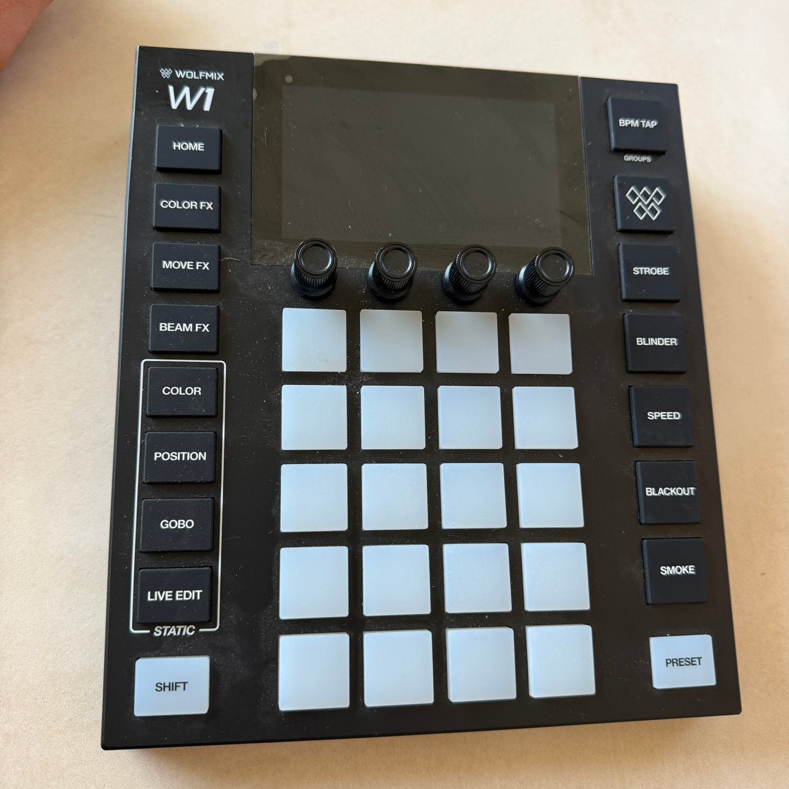Wolfmix W1 MK2 lichtcontroller – met originele doos, Musique & Instruments, Enlèvement, Comme neuf