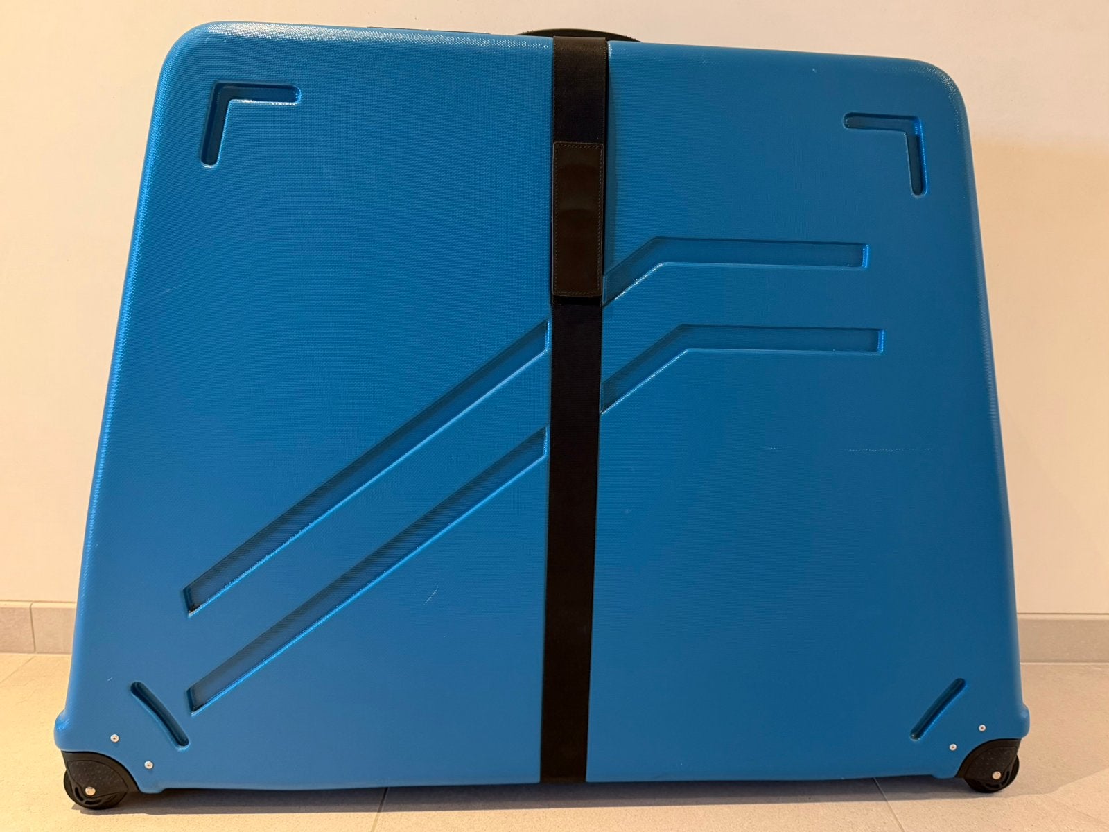 Étui de voyage pour vélo Hardcase en parfait état !, Vélos & Vélomoteurs, Accessoires vélo | Porte-bagages, Comme neuf, Enlèvement