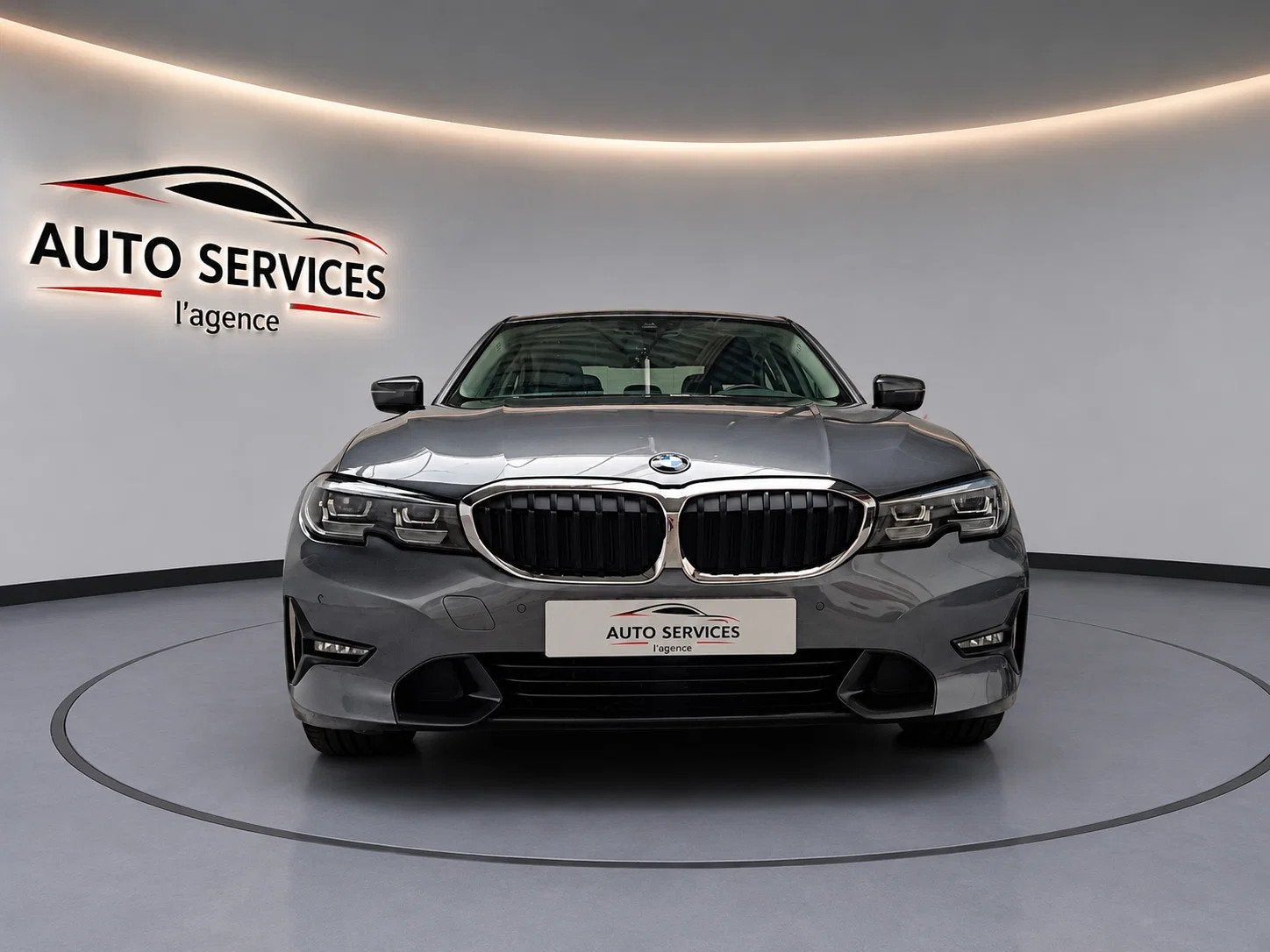 BMW 3 Serie 318d Adblue - 1 an de garantie, Autos, BMW, 100 kW, Argent ou Gris, Achat, Entreprise