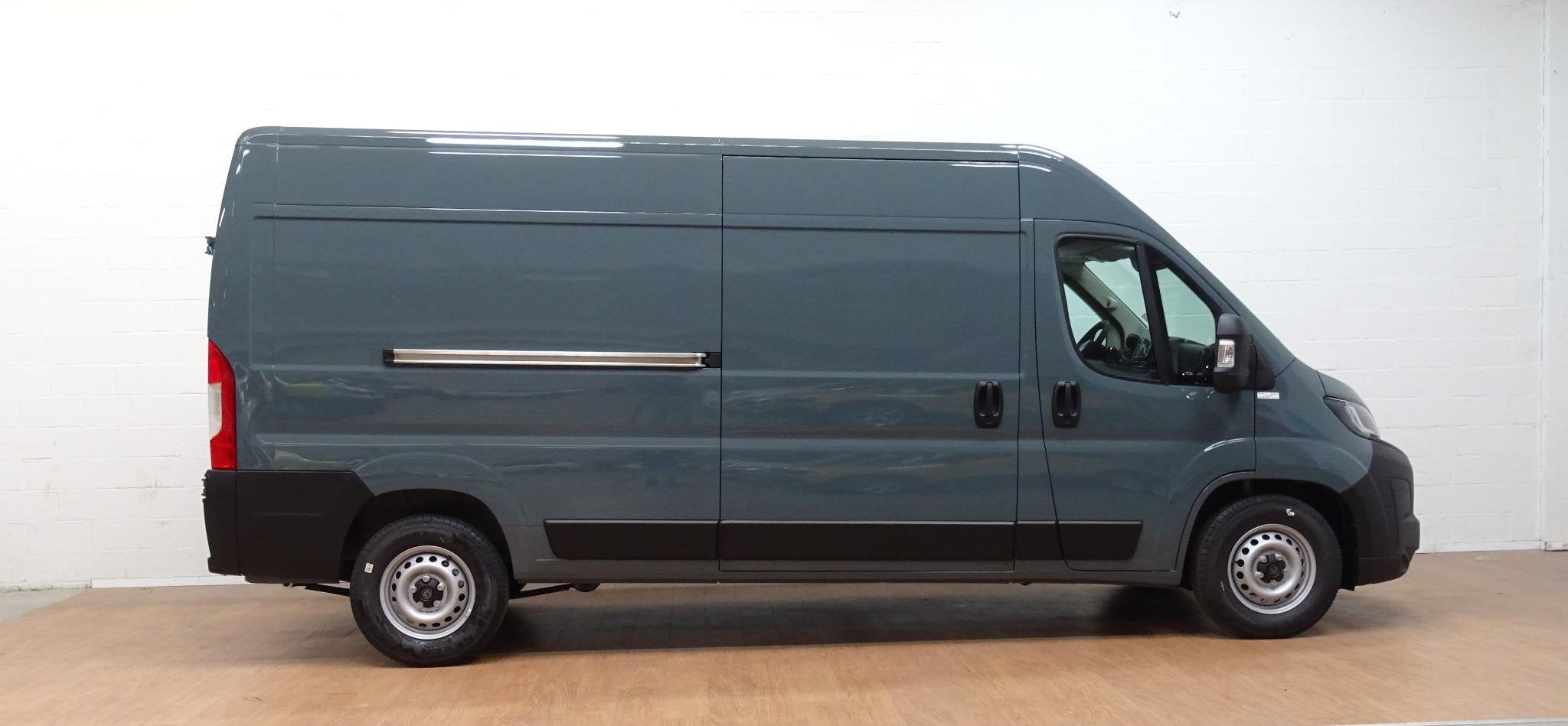Peugeot Boxer 2.2 BlueHDi S&S 180 440 L3H2 Heavy Auto, Autos, Argent ou Gris, Achat, 4 portes, 3 places
